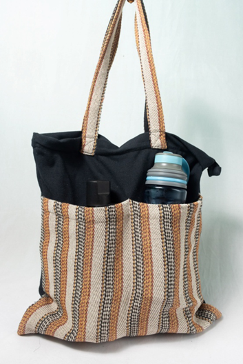 Tote bag with front pocket